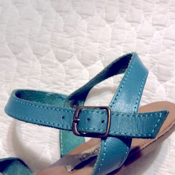 Steve Madden flat sandals size 38 - Picture 4 of 6